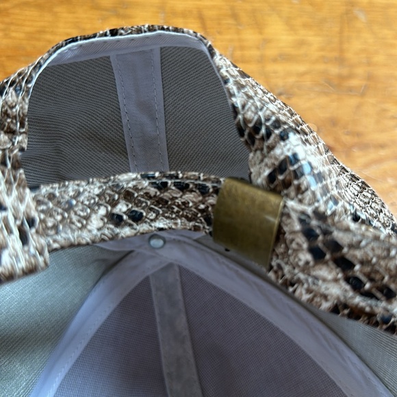 Animal print baseball hat - Picture 4 of 4